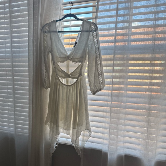 MAJORELLE Dresses & Skirts - MAJORELLE Cambria Mini Dress